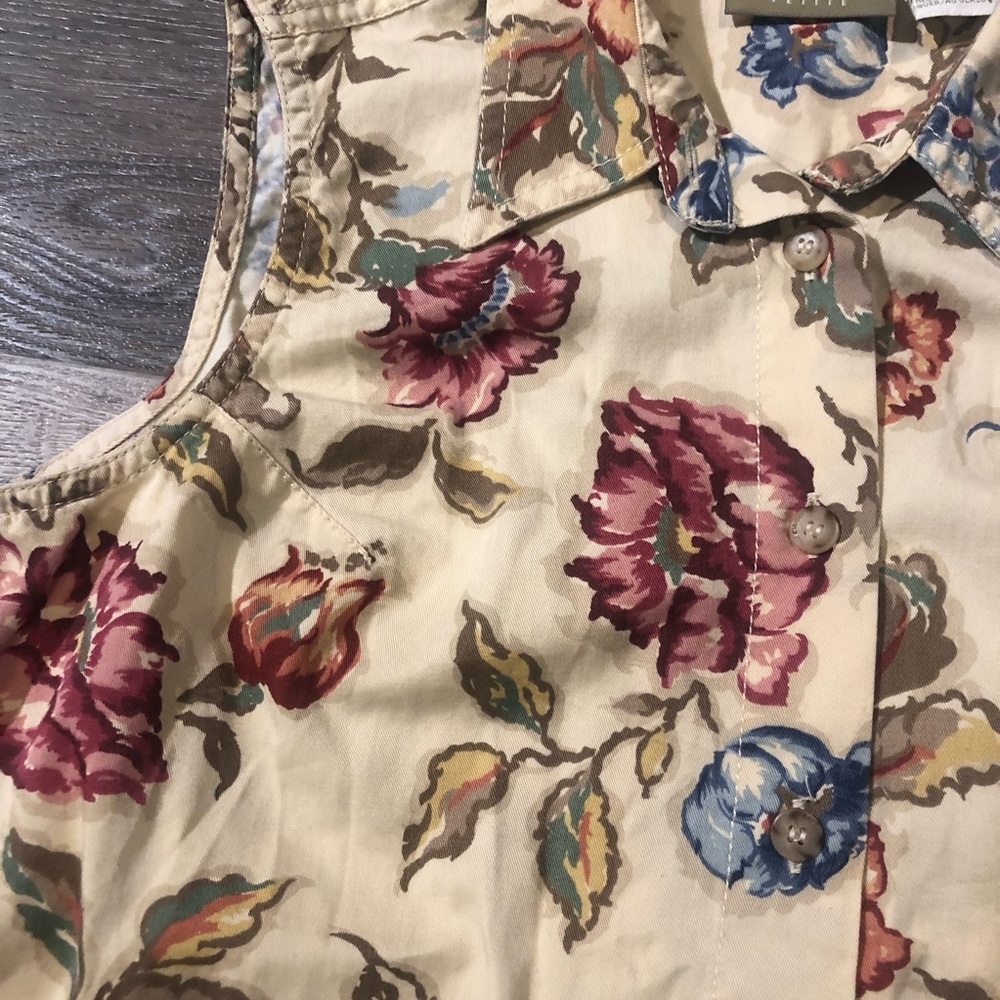 Liz Claiborne Floral Button Up Collared Tank - image 3